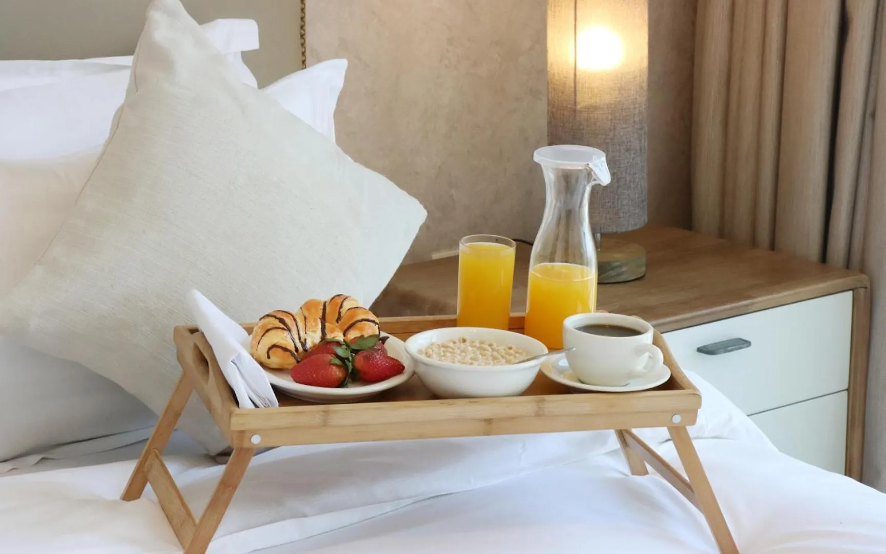 Livbnb - Bright 1Br Boulevard Point Dubai Apartment