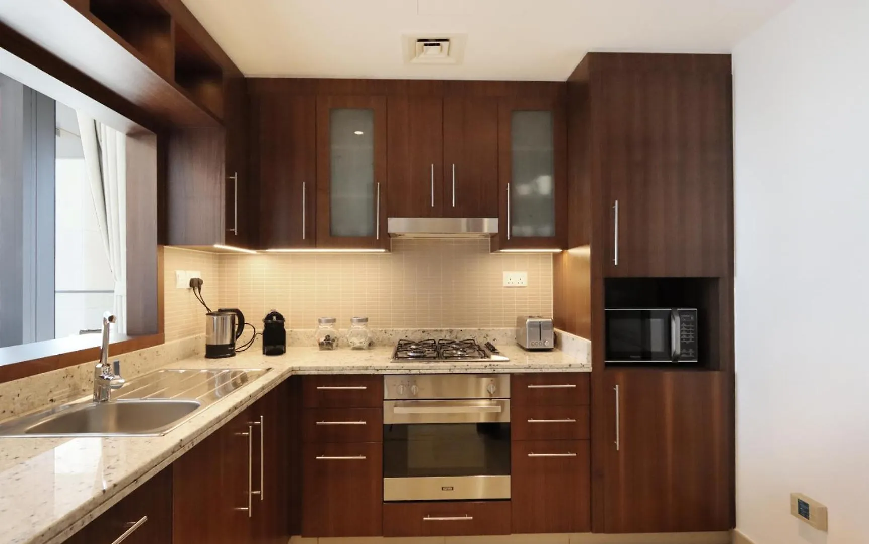 Livbnb - Bright 1Br Boulevard Point Dubai 0*,  United Arab Emirates