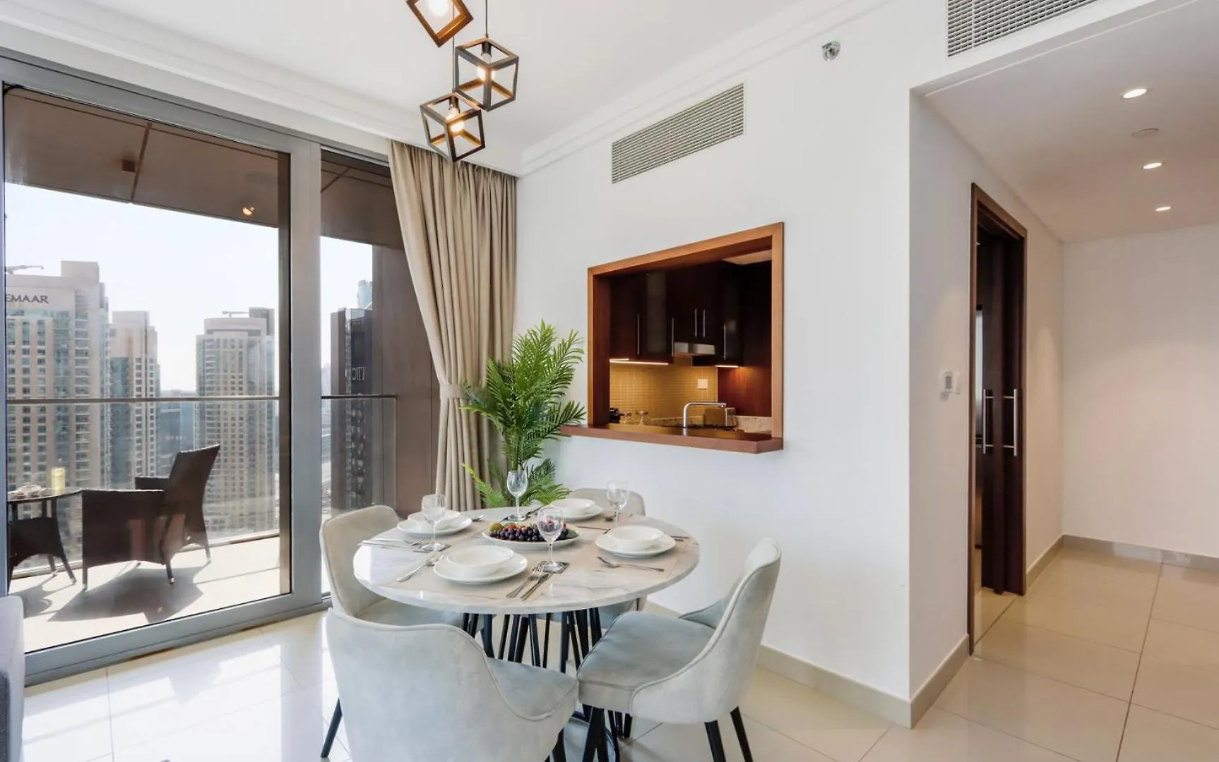 Apartament Livbnb - Bright 1Br Boulevard Point Dubaj