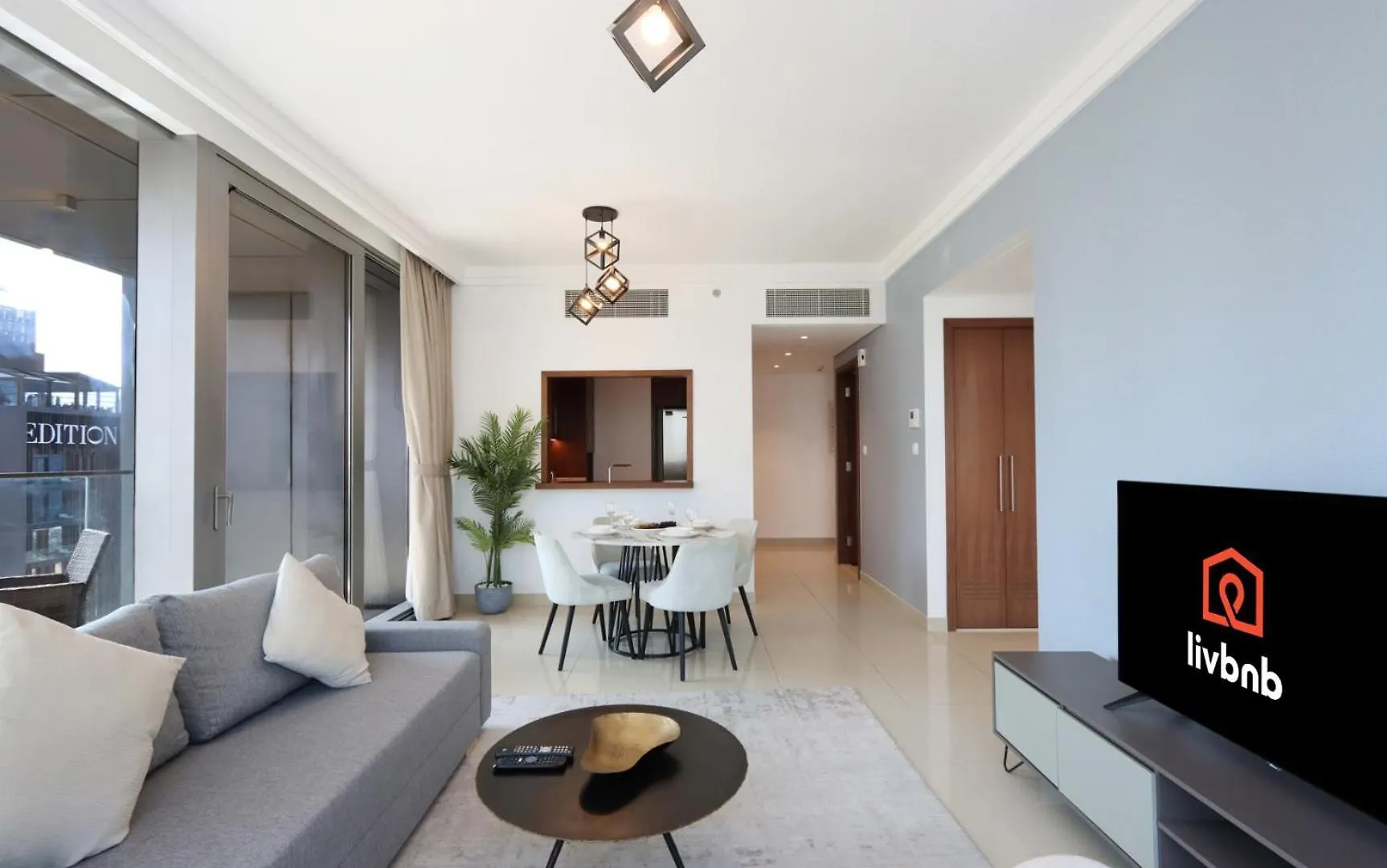 Apartment Livbnb - Bright 1Br Boulevard Point Dubai